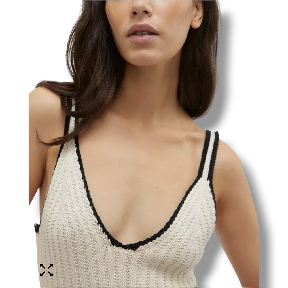 Vero Moda Cream and Black Horizontal Stripe Sleeveless V-Neck Knit Midi Dress - Picture 4 of 16